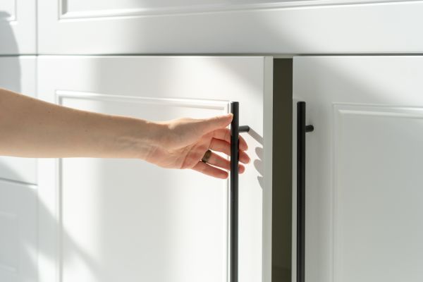 Cupboard Repair in Bulverde