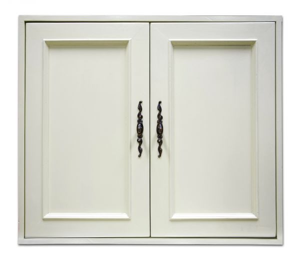 Cupboard Hardware Replacement in Bulverde